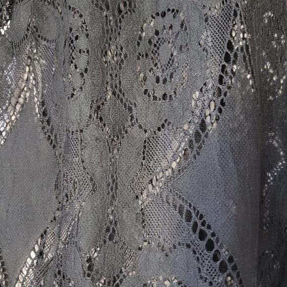 ❗SOLD❗ Lace Mock Neck Sleeveless Blouse - Picture 8 of 11